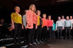 Voices en Tint maken een reis door de tijd